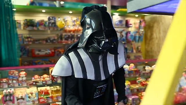 Дарт Вейдер на детский день рождения! МЕГА праздник! смотреть онлайн
