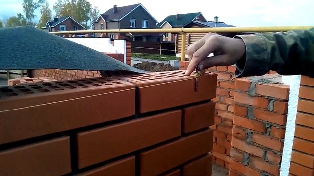 КЛАДКА КИРПИЧА. Как работать с причалками смотреть онлайн