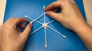 |Снежинка из ватных палочек своими руками| Игрушки на елку | Новогодние поделки|