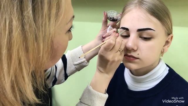 Как покрасить брови хной