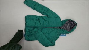 30413 Куртки женские весенние Sisley сток, 8 пак, 4 кг, 12.50€/шт, 5 шт