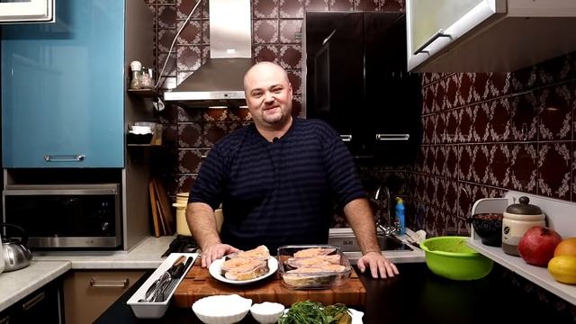 Фаршированный карп, рыбные котлеты, соус тартар.