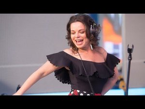 Наташа Королёва – Лето Кастаньет (LIVE @ Авторадио)