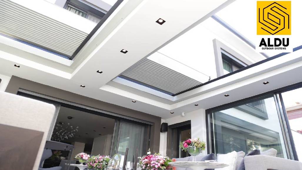 Моторизированная пергола  ALDU® Sunglo W - биоклиматические перголы для террас, веранд, кафе.