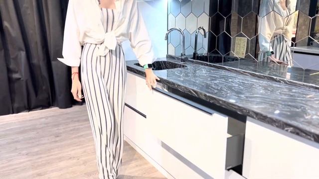 Обзор студии. Рум тур по самой уютной студии в городе смотреть онлайн