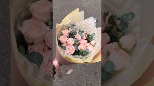 Букет цветов №44 из пионовидных роз Bombastic смотреть онлайн