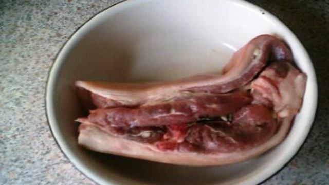 Мясо горячего копчения в коптильне