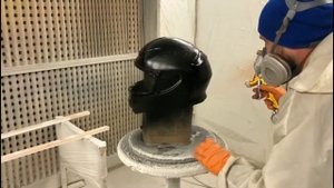 Покраска мотошлема в кастом технике 2-я часть.