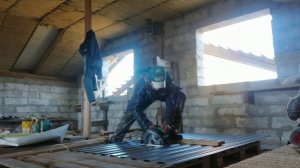 Резка профнастила циркуляркой диском по алюминию