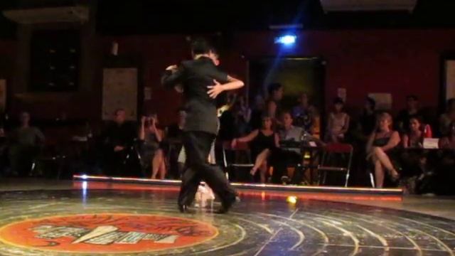 Ana Clara Migoni & Luis Romero Berruti @ Maldita Milonga organiza Julio Bassan y Orq.Tip.El Afronte смотреть онлайн