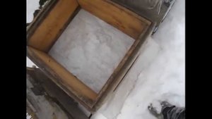 дно улья из синтетической мешковины - часть 1 : зимовка пчел на воле