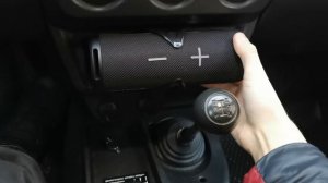 Музыка в Ниву Легенд (Niva 4x4), беспроводная колонка как альтернатива магнитоле (Huawei Sound Joy)