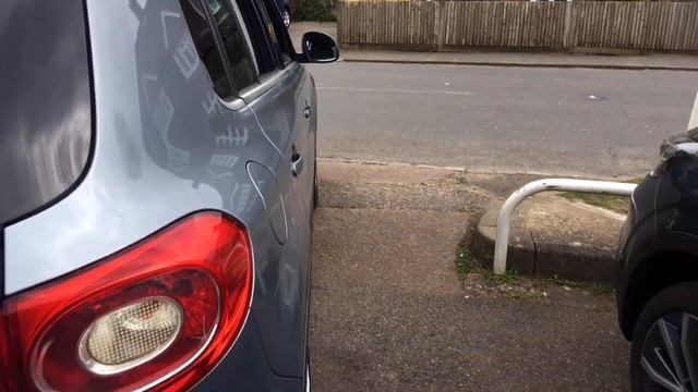 2008 57 Volkswagen Tiguan 2.0 TDI Sport Tiptronic 4Motion 89000 miles смотреть онлайн