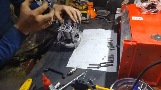 На горячую всё плохо ,ремонт Carver бензокосы смотреть онлайн