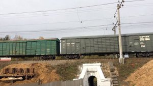 Электровоз ВЛ10у-1005 с грузовым поездом!