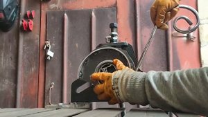 Шарман.  Цветочница своими руками.