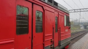 Электропоезд ЭД4М-0328 с маршрутом Захарово - Апрелевка