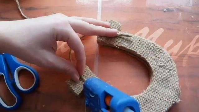 ДОМОВОЙ // ОЧАРОВАТЕЛЬНЫЙ ДОМОВЕНОК КУКЛА ОБЕРЕГ ДОМОВОЙ. Денежная подкова//поделки своими руками. смотреть онлайн