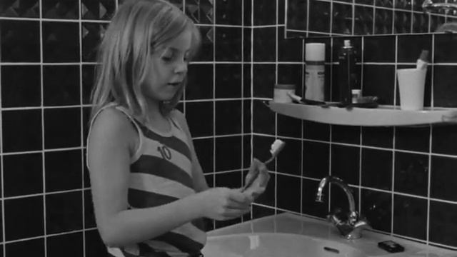 Алиса в городах (1973) смотреть онлайн