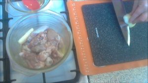 КУРИЦА ТУШЕНАЯ В СМЕТАНЕ С МОРКОВЬЮ ПО-ДОМАШНЕМУ. МЯГЧЕ Тушенки!!!