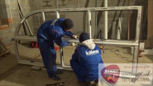 Монтаж арочного окна Рехау из ПВХ с использованием соединителей