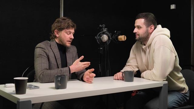 Подкаст «На малых оборотах». Александр Афанасьев. Сеть салонов красоты. "Afanasiev Studio".