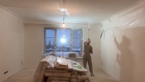 Покраска потолка механизированным способом