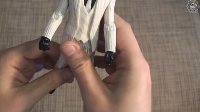 Обзор фигурки Black Mask Arkham Origins смотреть онлайн