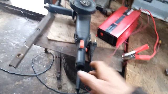 Інверторний генератор своїми руками. Генератор 12-220V смотреть онлайн