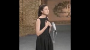 Джильола Чинкветти (музыка и слова Никола Салерно) — Я ещё маленькая, чтобы любить тебя