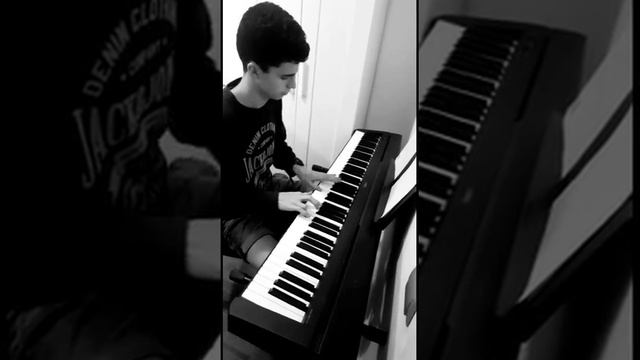 Ludovico "Nuvole bianche" - Yamaha p45-b piano смотреть онлайн