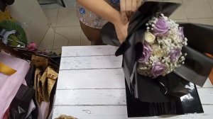 How to wrap Purple Rose and White Rose Flower Bouquet | 紫色玫瑰白色玫瑰花束 ｜ Huamama