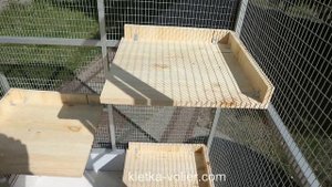Клетка для шиншиллы с полочками. Размер 1,5 х 1 х 0,7 м.