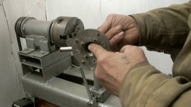Самодельный токарный станок по дереву. Часть 5(заключительная)..mp4 смотреть онлайн