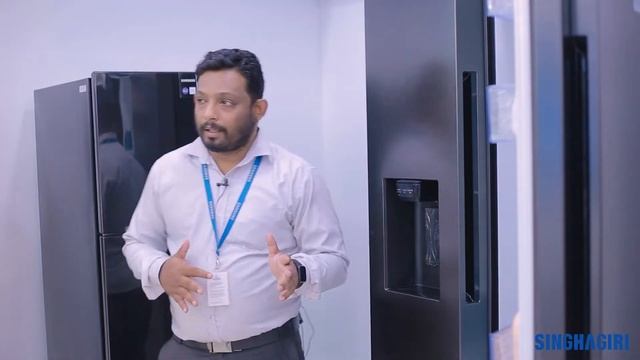 Samsung SpaceMax™ Side by Side, 617L Samsung Refrigerator RS64R5101B4