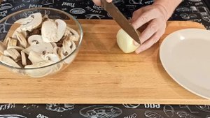 Мясо по-французски из индейки ./Просто и вкусно.