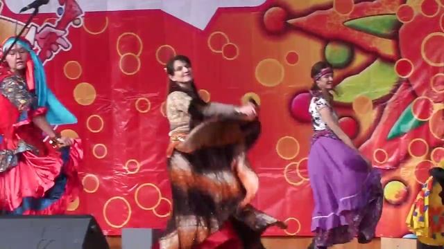 Петербург танцует вальс, постановка «Очи Черные», масленица в ЦПКиО смотреть онлайн