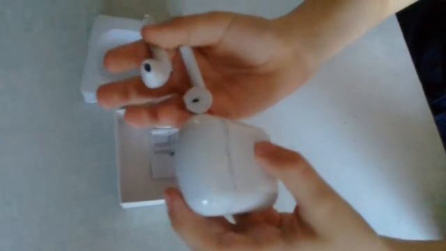 Короткий обзор о беспроводных наушниках. Обзор вещей. #1 смотреть онлайн