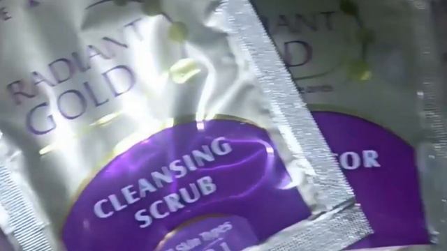 Lotus Herbals Radiant Glow Facial Kit|| Lotus Cellular Glow Facial Kit #lotusfacialkit #facialathom смотреть онлайн