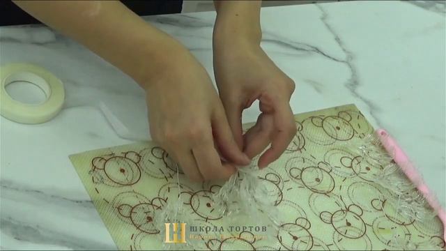 "Стеклянные" цветы для торта, цветы из изомальта