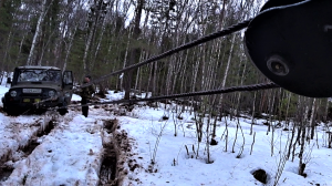 Off-road на болоте, весь маршрут на лебёдках. Уазы и Нивы.