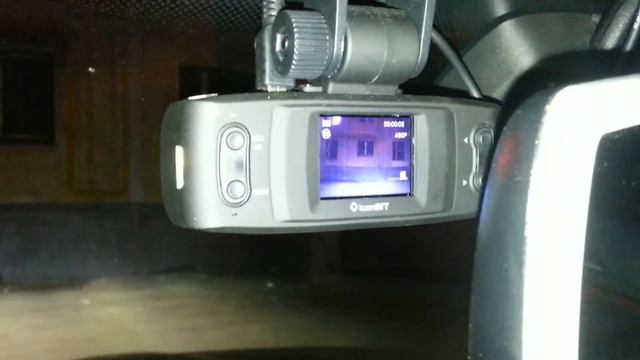 Правильная работа видеорегистратора в Skoda Superb смотреть онлайн