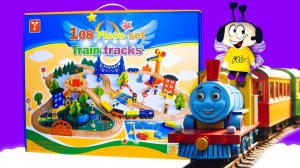 Строим игрушечный городок ИЗ 100 ДЕТАЛЕЙ с деревянной железной дорогой! Распаковка с ПЛУ!