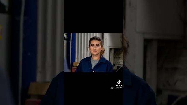 Mon Prefere Actors Est Millie Gibson And Charley Webb And Michelle Hardwick. Bonne Semaine A Tous 🇫 смотреть онлайн