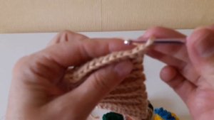 Вязанные тыквы крючком и спицами . Интересная подставка под горячее .