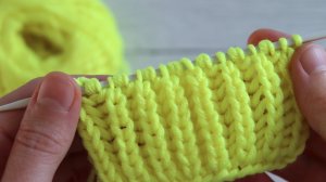 Благодаря этой резинке спицами, вы сможете вязать объемные изделия. Показываю, как она вяжется