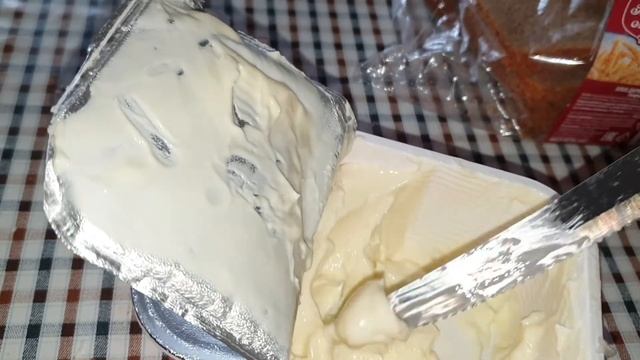 Что случилось с плавленым сыром Карат Дружба. Вкус, консистенция... смотреть онлайн