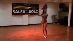 Зажигательный бразильский танец!