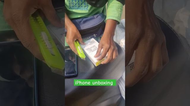 paisa itna banao ki Jo man chahe kharid sako iPhone unboxing#iphone#shorts#android#ios#apple#motiva