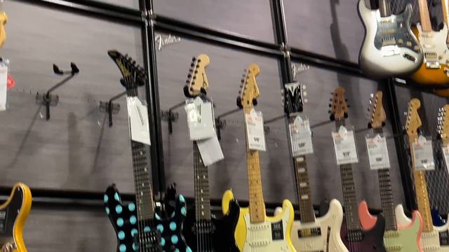 I traded in my 7 string ... FOR THIS! смотреть онлайн